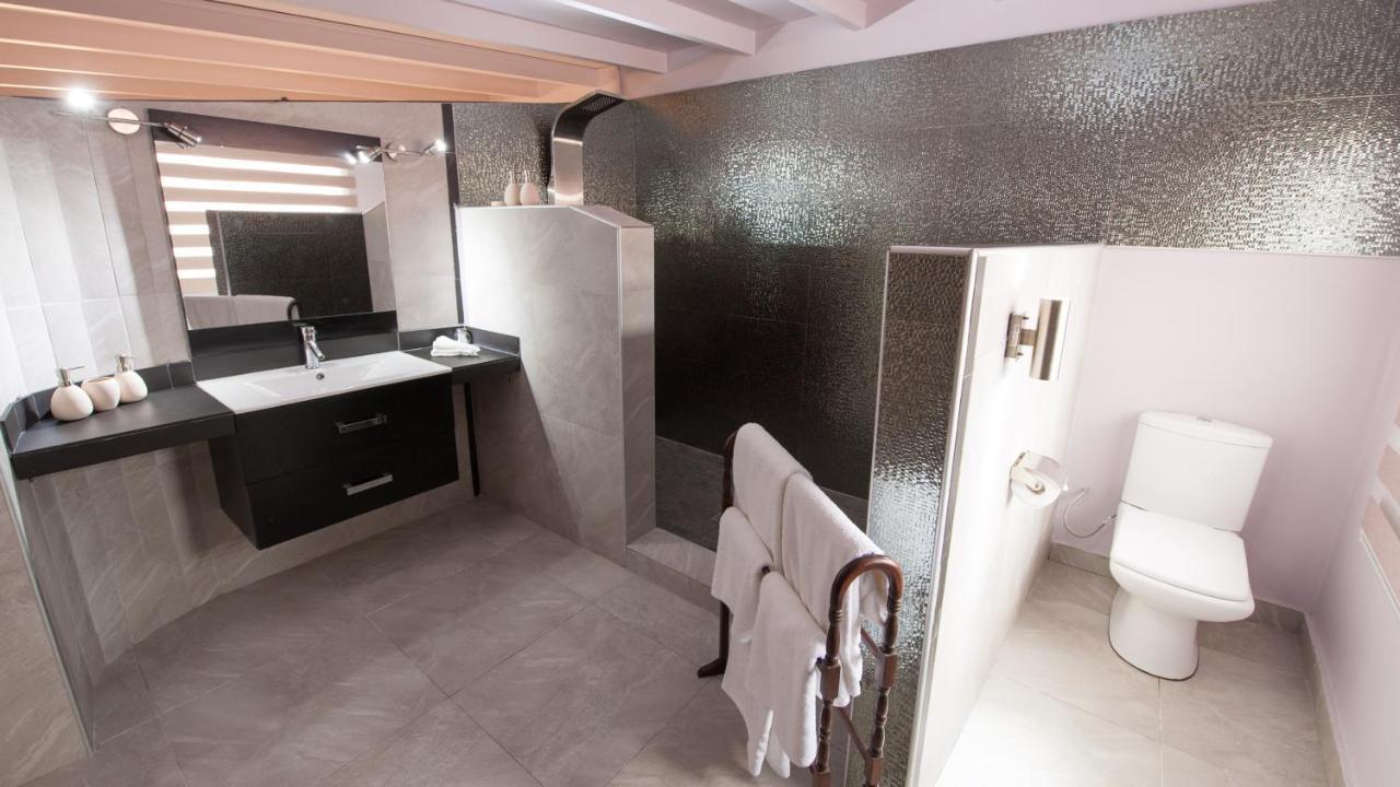 Residence Hoteliere Du Phare Либревил Екстериор снимка