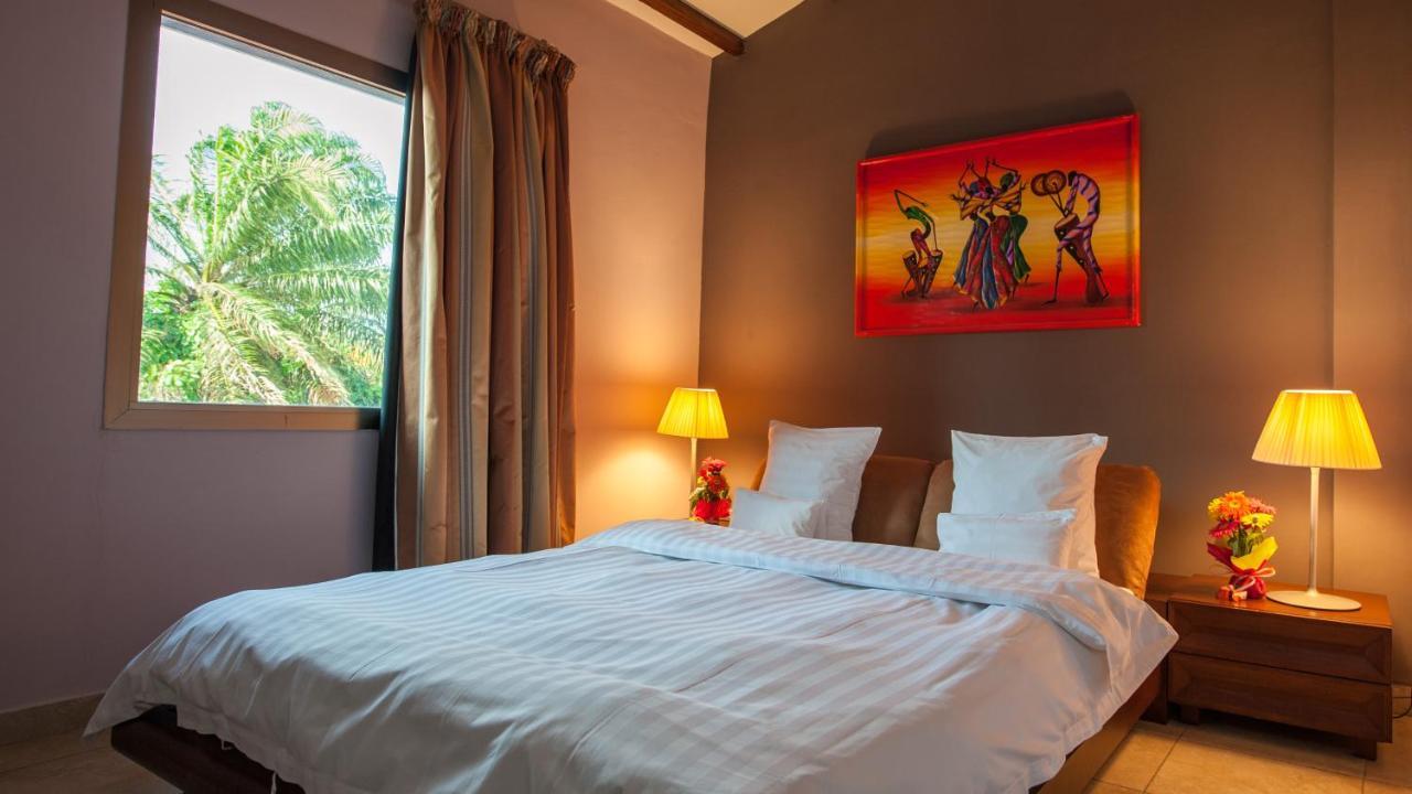 Residence Hoteliere Du Phare Либревил Екстериор снимка