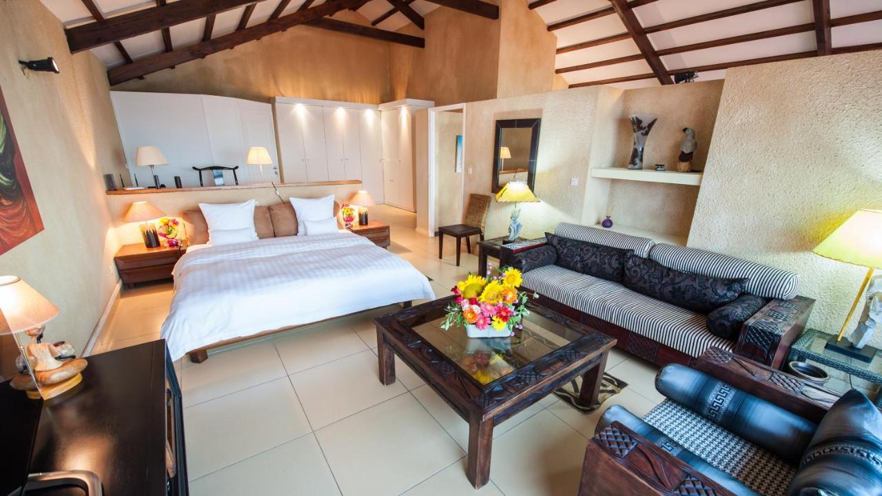 Residence Hoteliere Du Phare Либревил Екстериор снимка